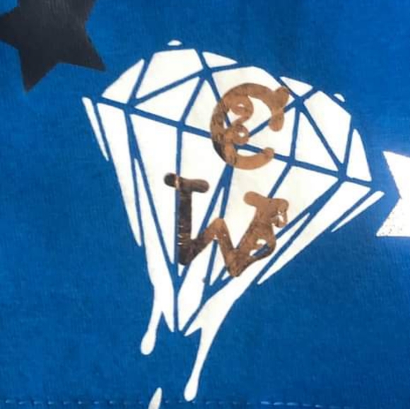 Creative Wave Drip King tee - Picture 2 of 3